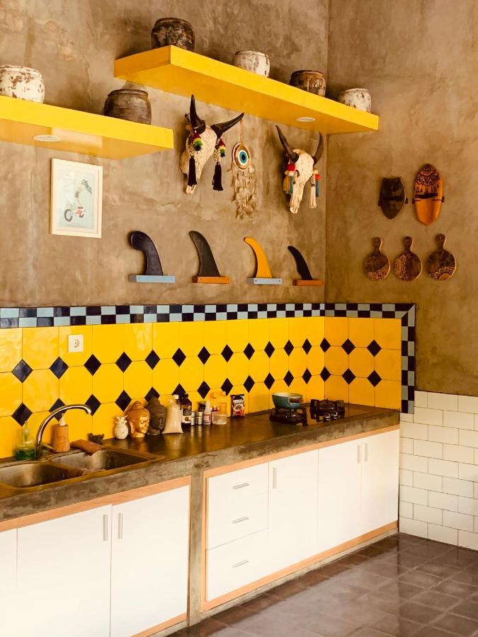 Sunflower Stay And Surf Canggu  Exterior photo