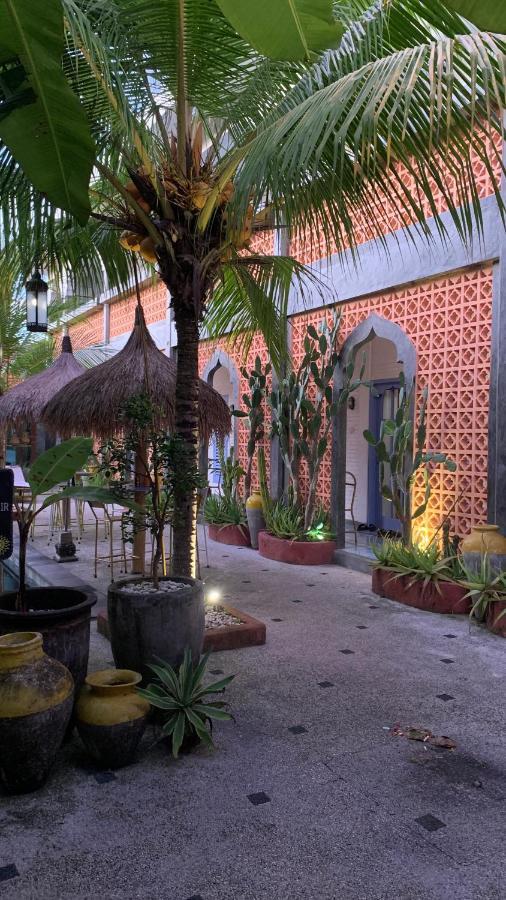 Sunflower Stay And Surf Canggu  Exterior photo